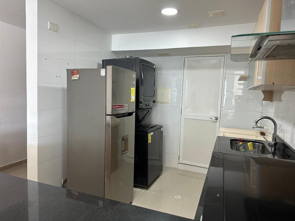 Apartamento 2 Dormitorios. Salida Directa Al Mar. Vista A La Ciénaga
