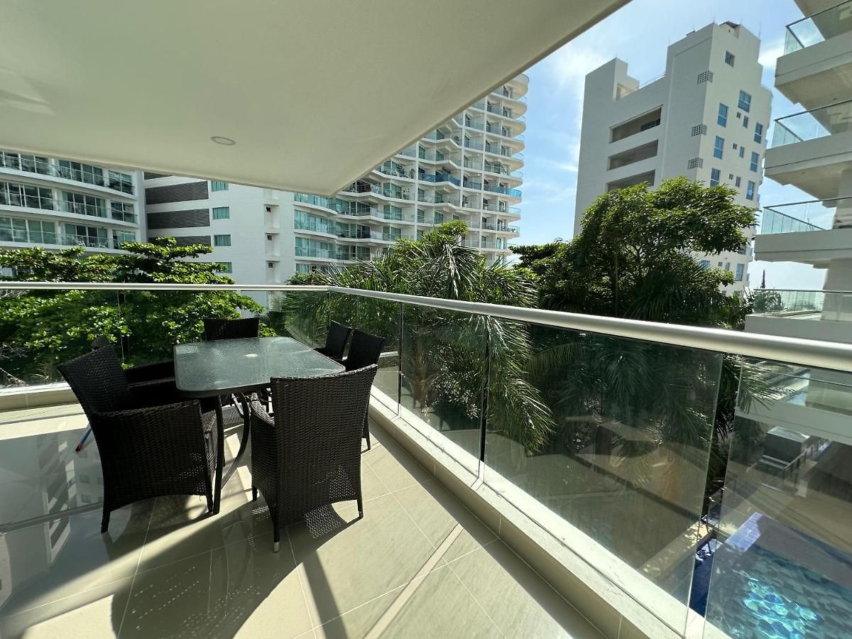 Apartamento 2 Dormitorios. Salida Directa Al Mar. Vista A La Ciénaga *