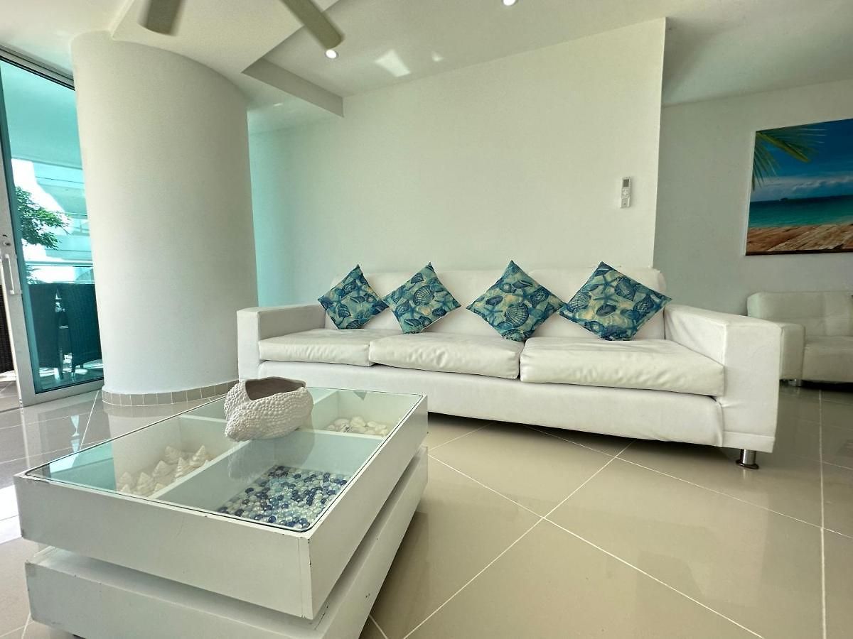 Apartamento 2 Dormitorios. Salida Directa Al Mar. Vista A La Ciénaga Cartagena