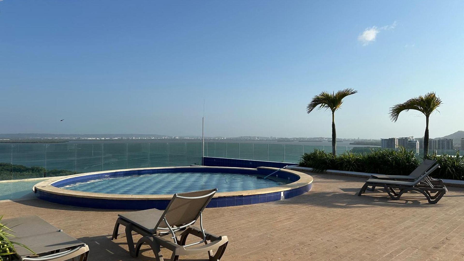 2 Dormitorios. Salida Directa Al Mar. Vista A La Ciénaga Cartagena